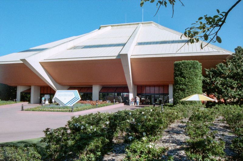 Horizons – EPCOT, Walt Disney World, Florida (1983–1999) Horizons – EPCOT, Walt Disney World, Florida (1983–1999)