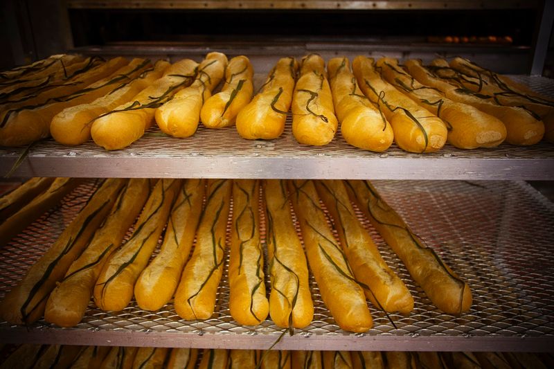 Hot Bread Timing Between 11 and 11:30