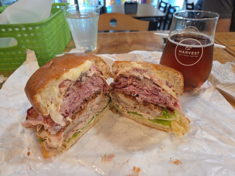 Hot Pastrami and Corned Beef Classics Hot Pastrami and Corned Beef Classics