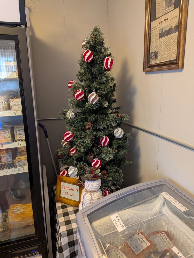 Hours, Gift Boxes, and Getting There Hours, Gift Boxes, and Getting There