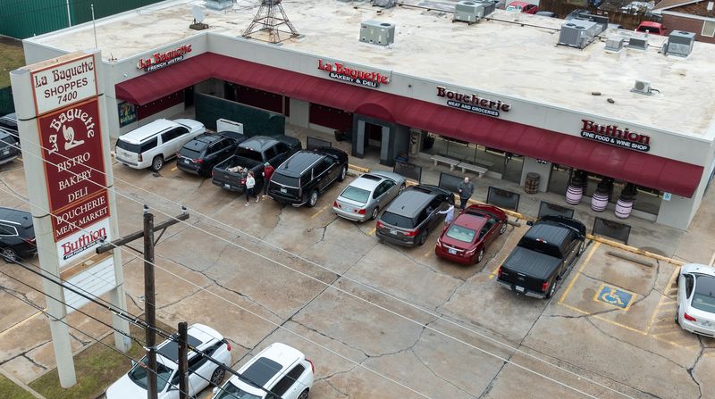 Hours, Parking, and Planning Your Stop Hours, Parking, and Planning Your Stop