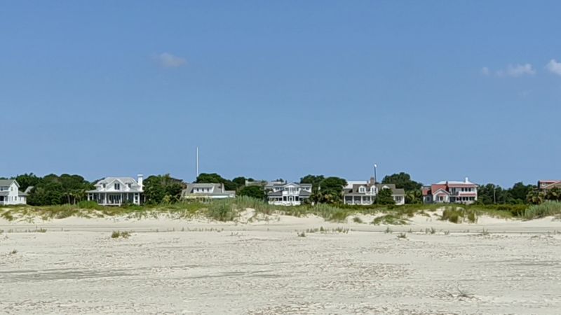 Houses, Dunes, and No High-Rises Houses, Dunes, and No High-Rises