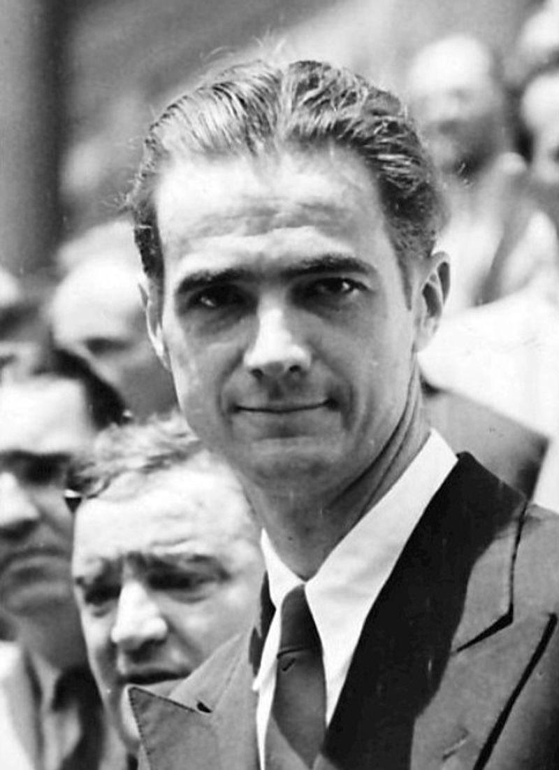 Howard Hughes, The Billionaire Who Became a Recluse Howard Hughes, The Billionaire Who Became a Recluse