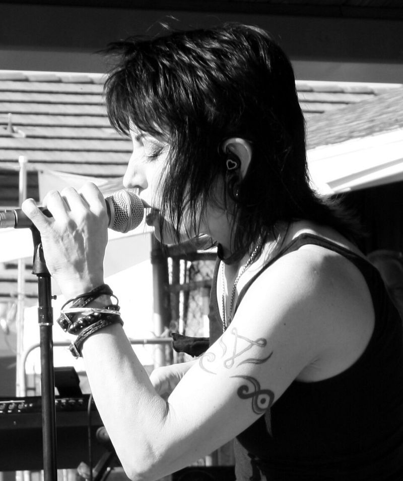 I Love Rock 'n Roll - Joan Jett & The Blackhearts I Love Rock 'n Roll - Joan Jett & The Blackhearts