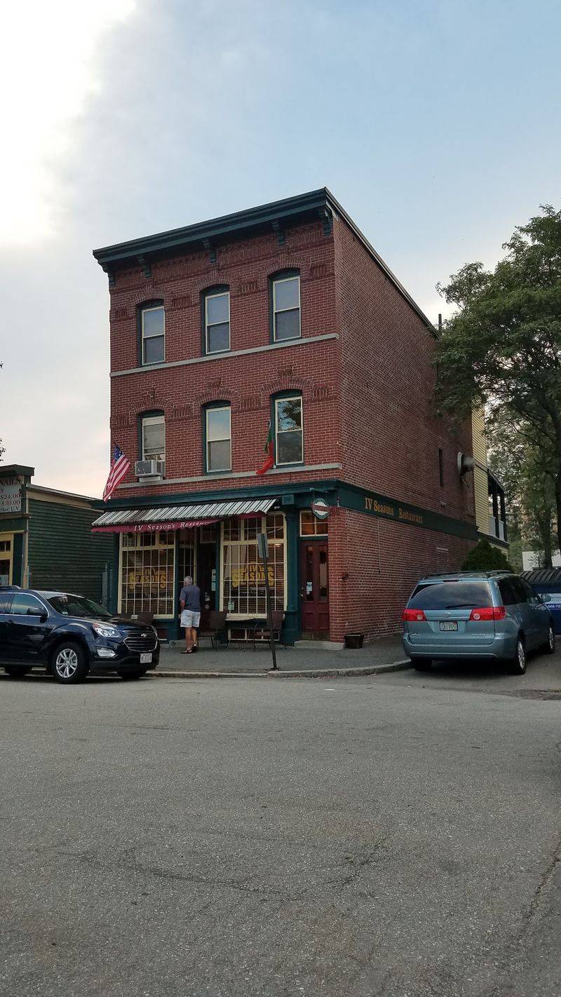 IV Seasons Restaurant, Lowell, MA