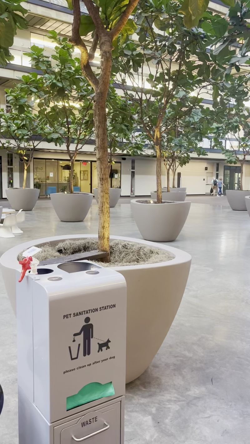 Indoor Walks With Places to Pause