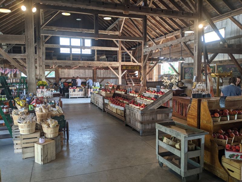 Inside the New Barn Market Inside the New Barn Market