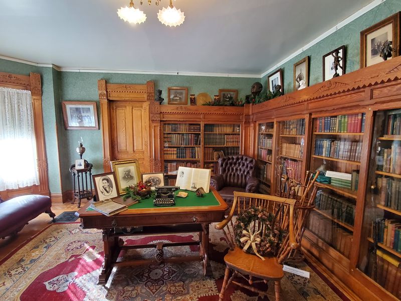 Inside the Victorian Rooms