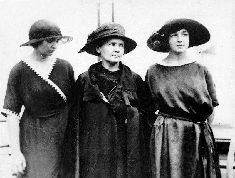 Irène and Ève Curie Irène and Ève Curie