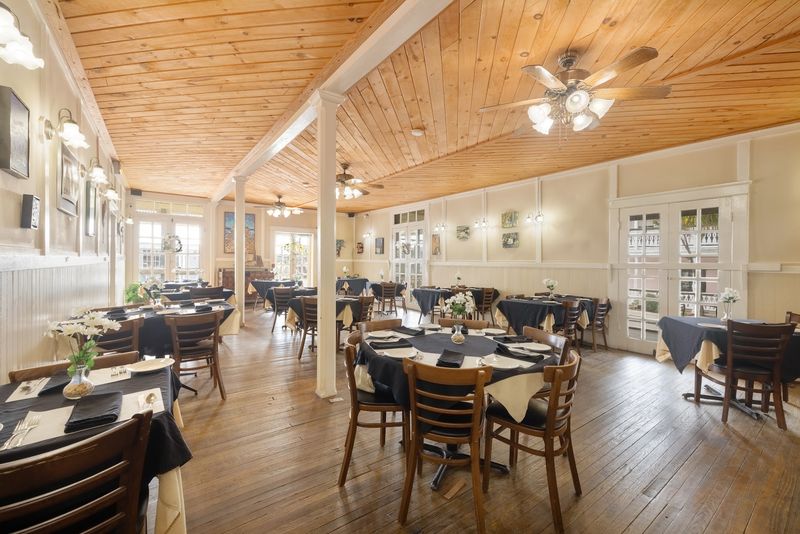 Island Hotel Island Hotel