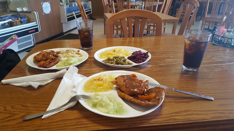 Jägerschnitzel, the Plate Everyone Keeps Ordering