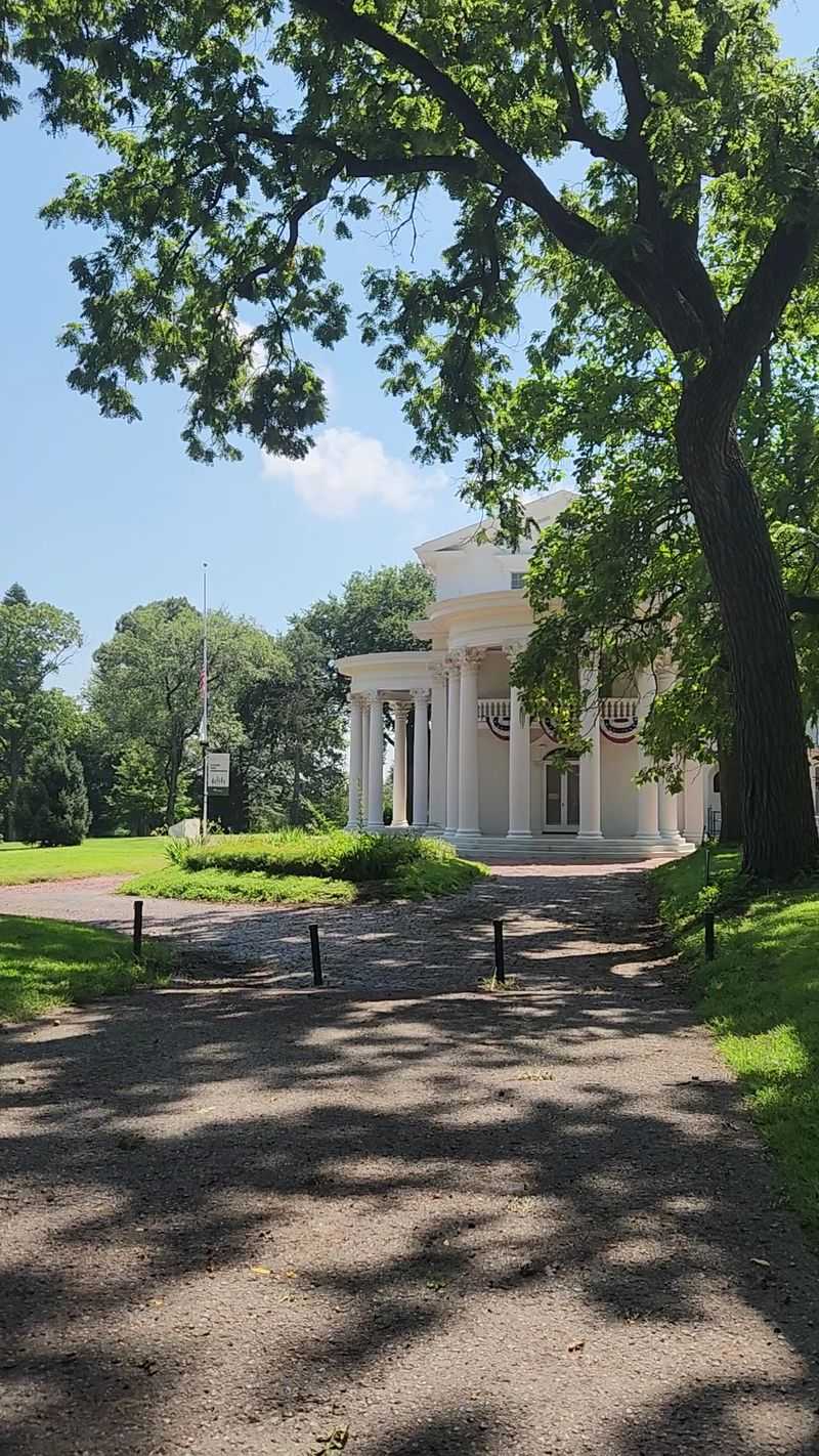 Joy Morton and the Columned Makeover