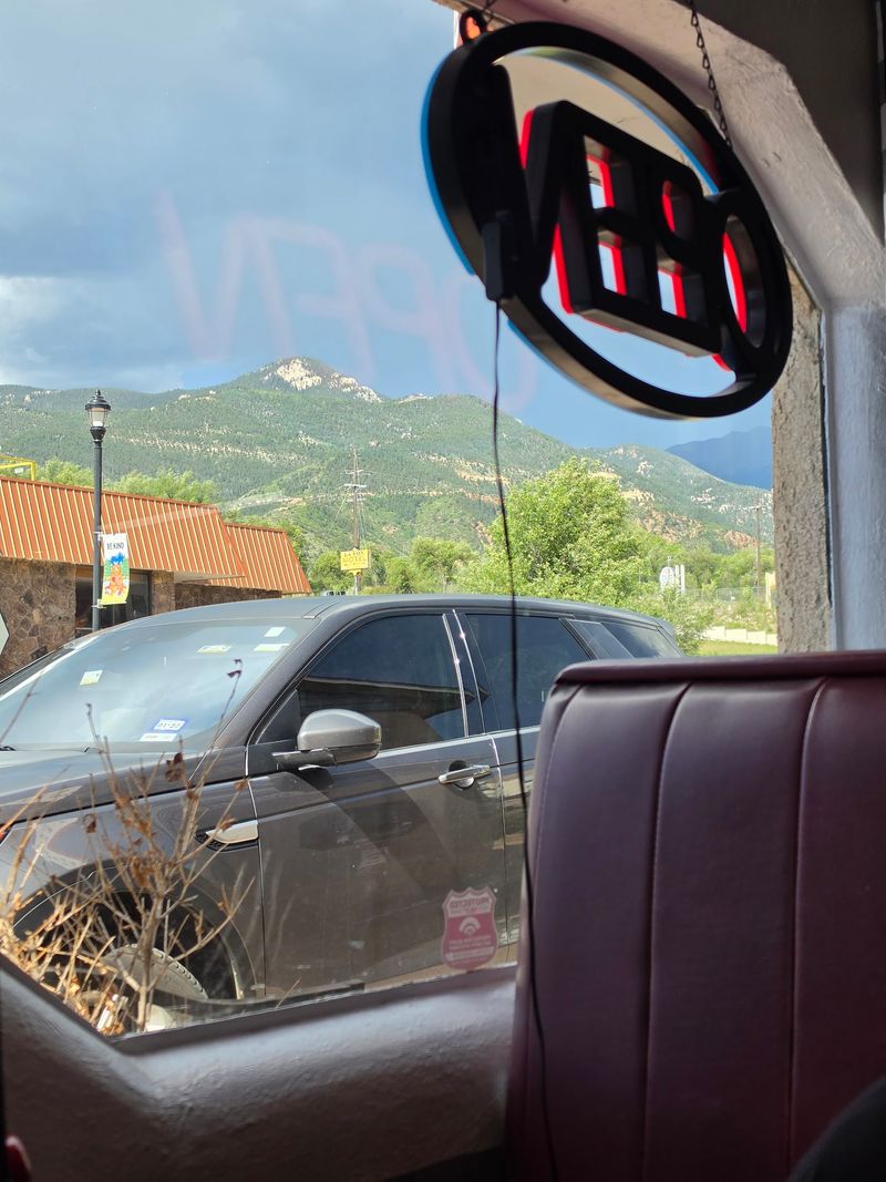 Jukebox Tunes And Mountain Views Jukebox Tunes And Mountain Views
