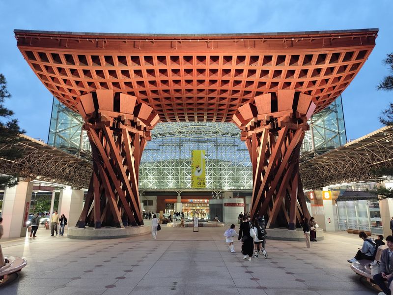 Kanazawa Station - Kanazawa, Japan Kanazawa Station - Kanazawa, Japan