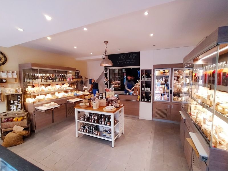 La Fromagerie Goncourt, 11th Arrondissement, Paris La Fromagerie Goncourt, 11th Arrondissement, Paris