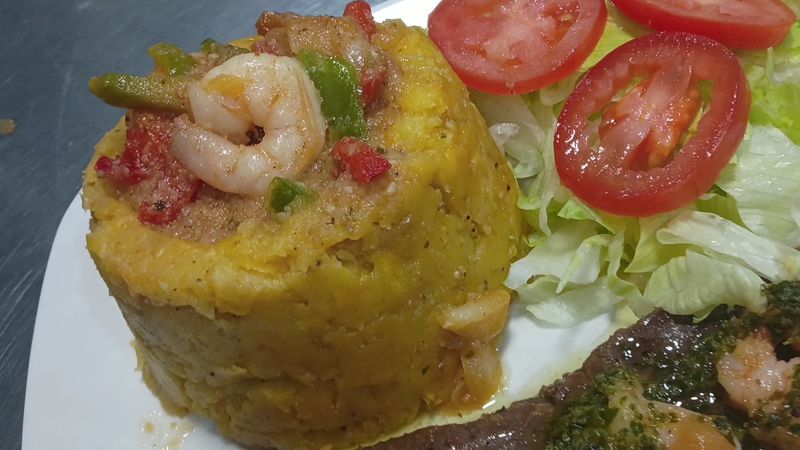 La Isla Cafe, Raeford, NC