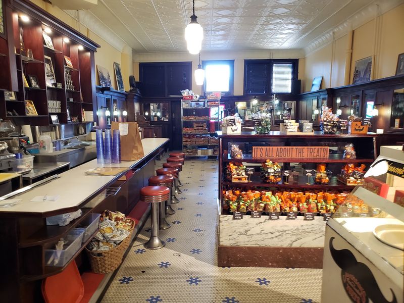 Lagomarcino's Confectionery, Moline, IL