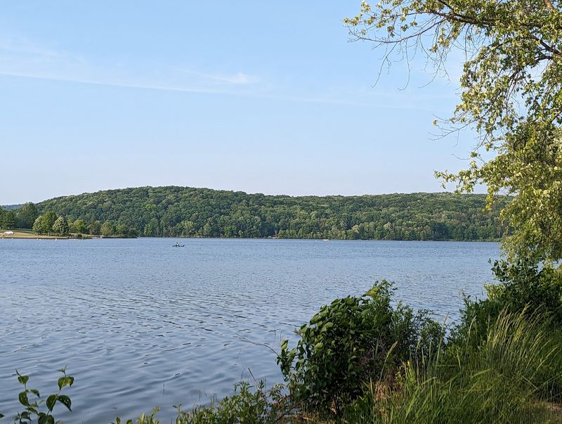 Lake Arthur Peeks and Bench Breaks Lake Arthur Peeks and Bench Breaks