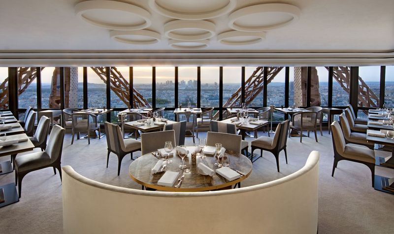 Le Jules Verne, Paris, France Le Jules Verne, Paris, France