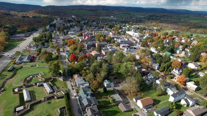 Ligonier, Pennsylvania Ligonier, Pennsylvania