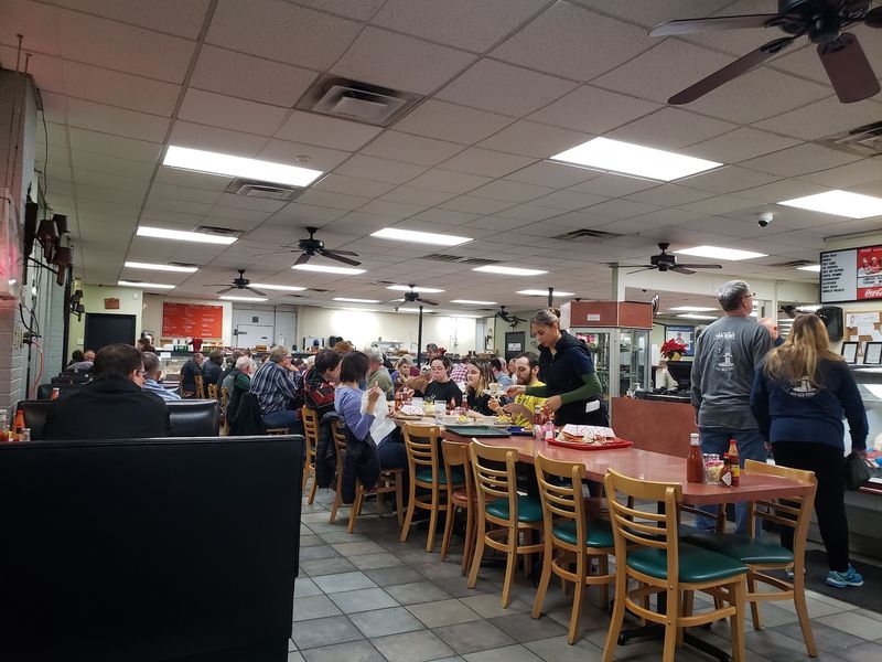 Long Tables and Friendly Faces Long Tables and Friendly Faces