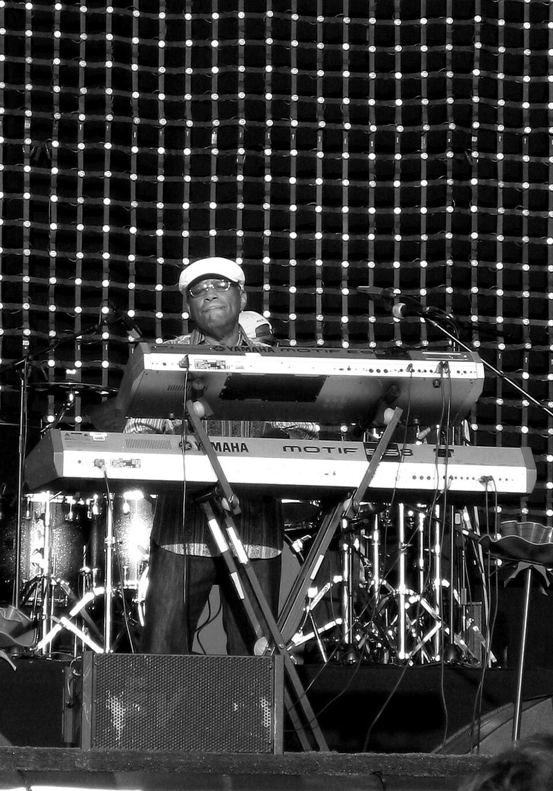 Lonnie Liston Smith – Colors of the Rainbow