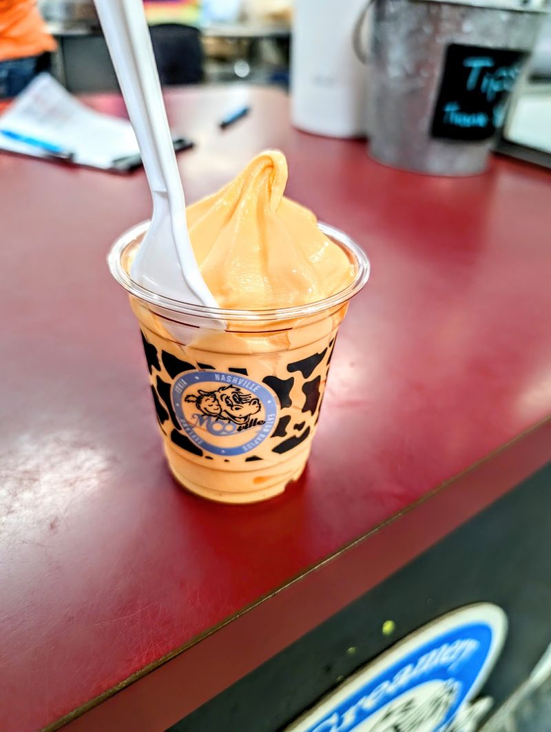 MOO-ville Creamery, Nashville, Michigan MOO-ville Creamery, Nashville, Michigan