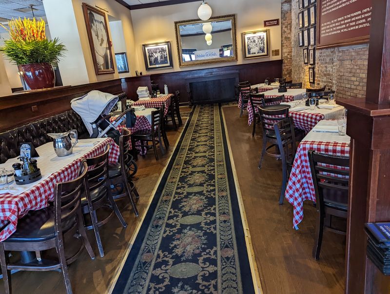 Maggiano's Little Italy, Chicago, Illinois