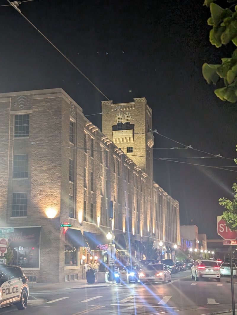 Making a Night of the River Market