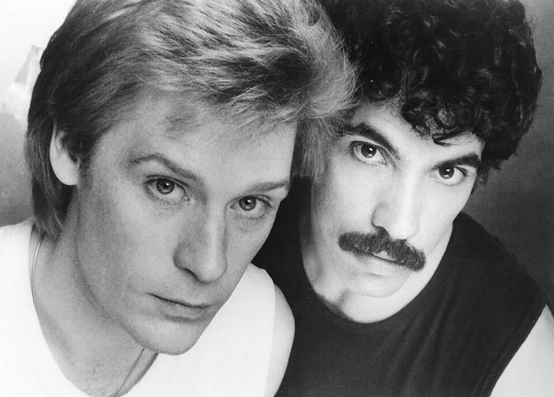Maneater - Daryl Hall & John Oates Maneater - Daryl Hall & John Oates