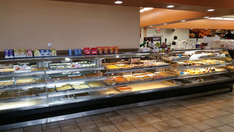 Max's International Market, Sterling Heights, Michigan Max's International Market, Sterling Heights, Michigan