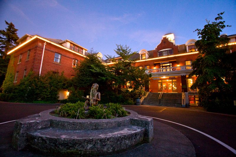 McMenamins Edgefield, Troutdale, OR