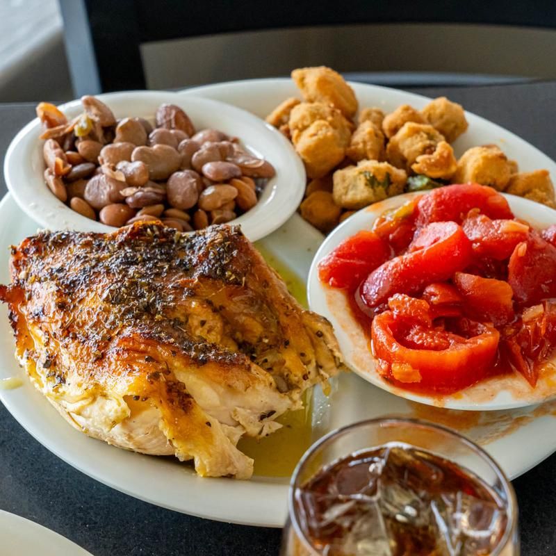 Meat-and-Three Plates for Lunch and Supper