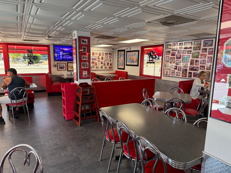 Mel's Hot Dogs