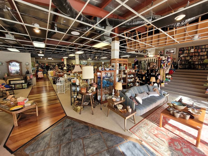 Mid-Century Pieces and Sturdy Furniture Mid-Century Pieces and Sturdy Furniture