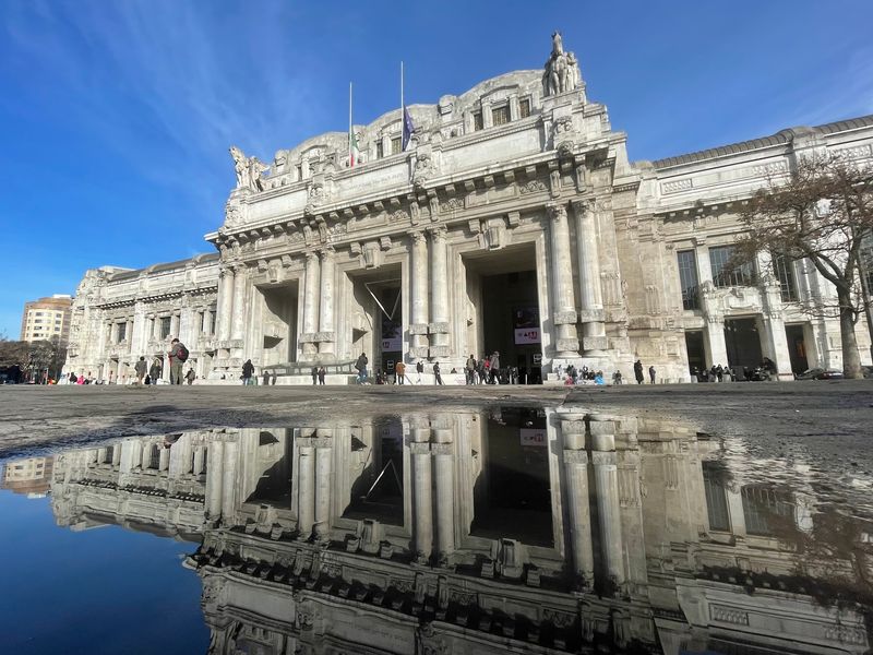 Milano Centrale - Milan, Italy Milano Centrale - Milan, Italy
