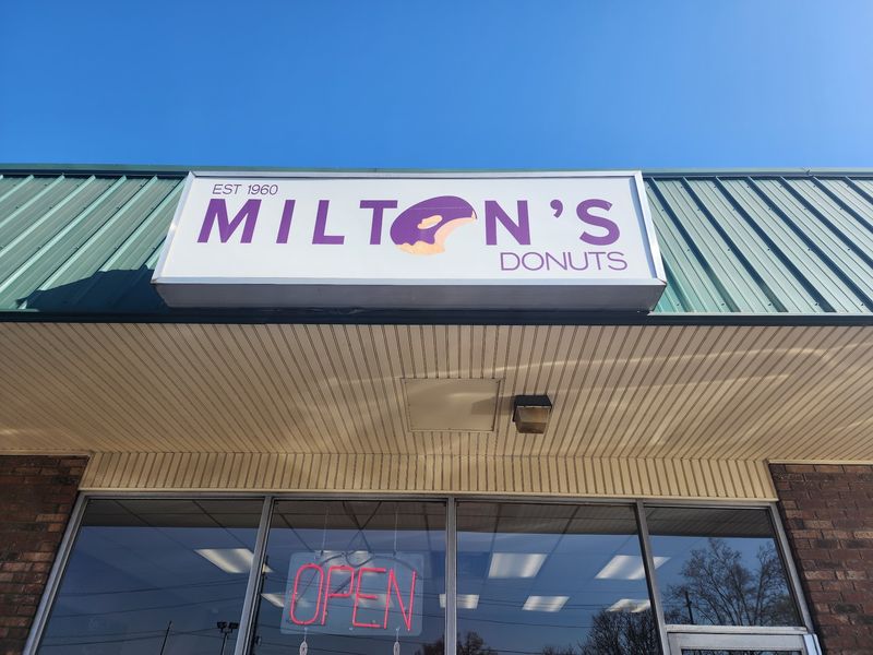 Milton's Donuts