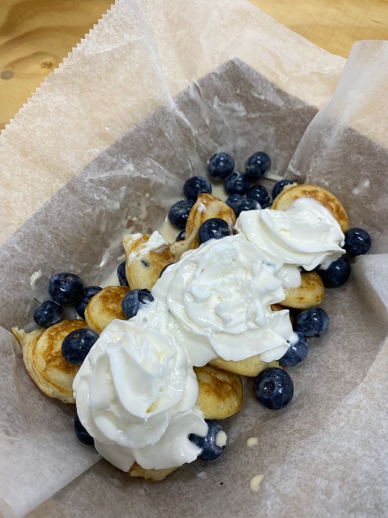 Mini Pancakes With a Loyal Story