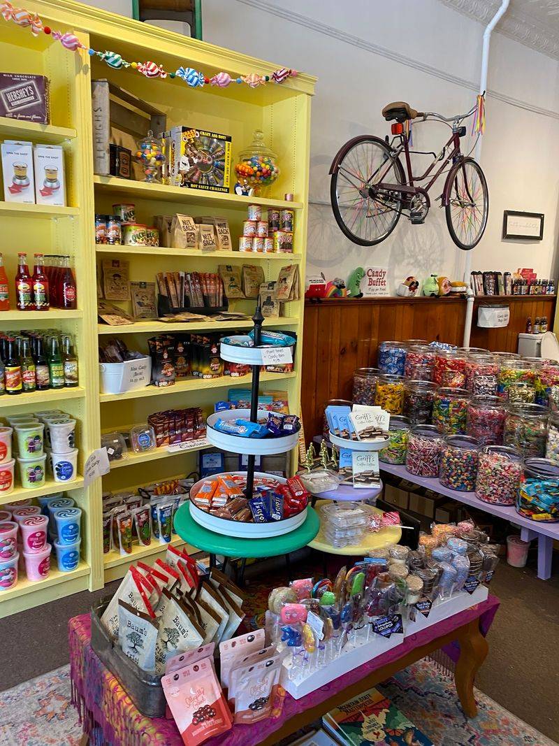 Mischief - Sweets & Shenanigans, Berkeley Springs, West Virginia