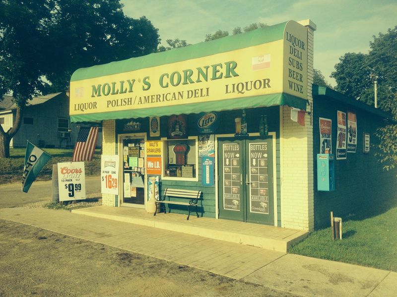Molly's Corner Store, New Troy, Michigan Molly's Corner Store, New Troy, Michigan