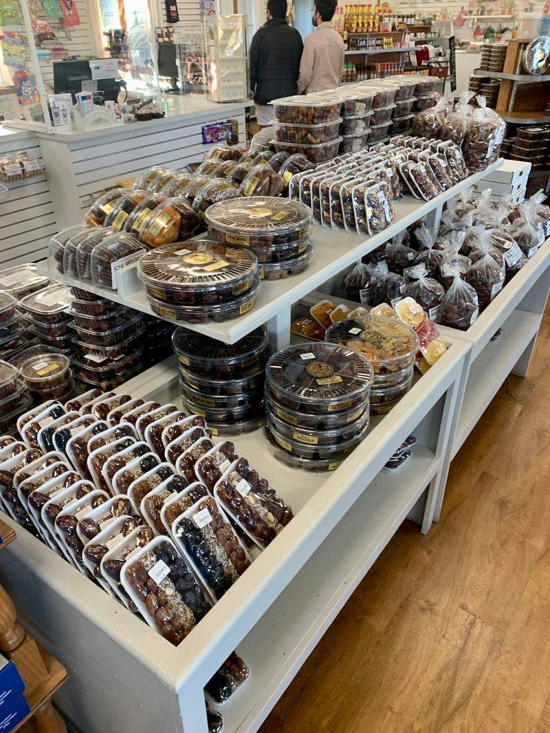 More Than 100 Kinds of Dates to Choose From More Than 100 Kinds of Dates to Choose From