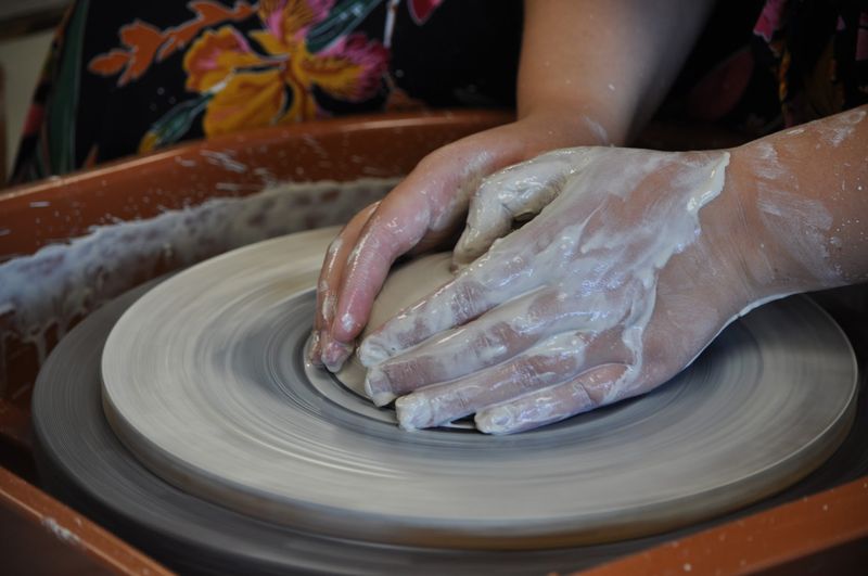 Nearby pottery listings do not match the morning drop-in Nearby pottery listings do not match the morning drop-in
