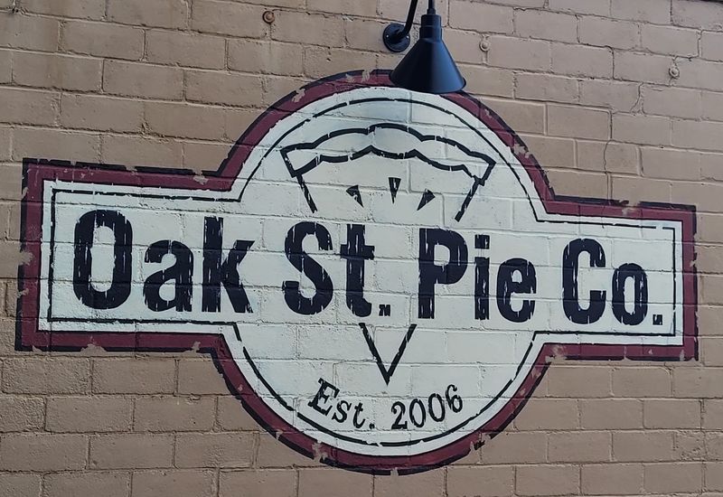 Oak Street Pie Company, Roanoke, Texas Oak Street Pie Company, Roanoke, Texas