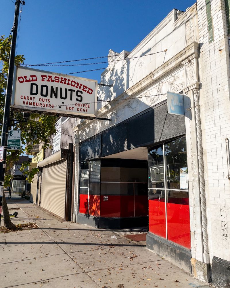 Old Fashioned Donuts, Chicago, IL