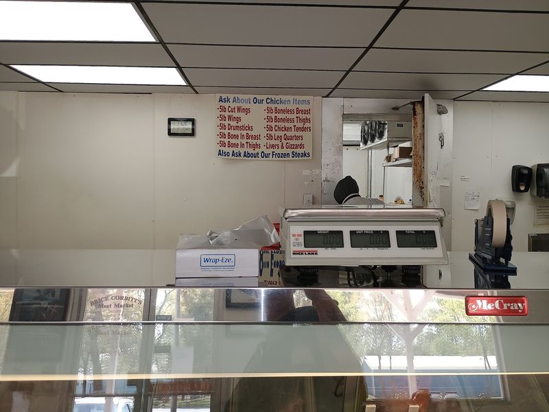 Old-Fashioned Honesty Behind the Counter