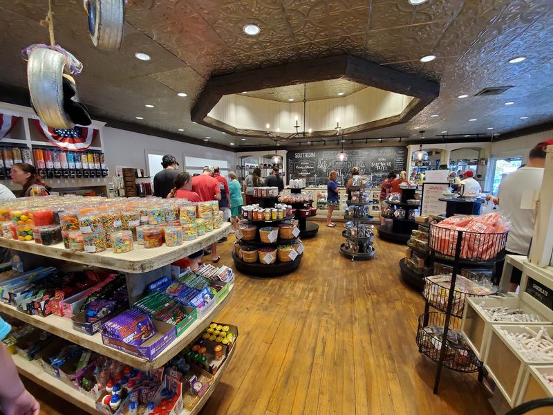 Old Mill Candy Kitchen Old Mill Candy Kitchen