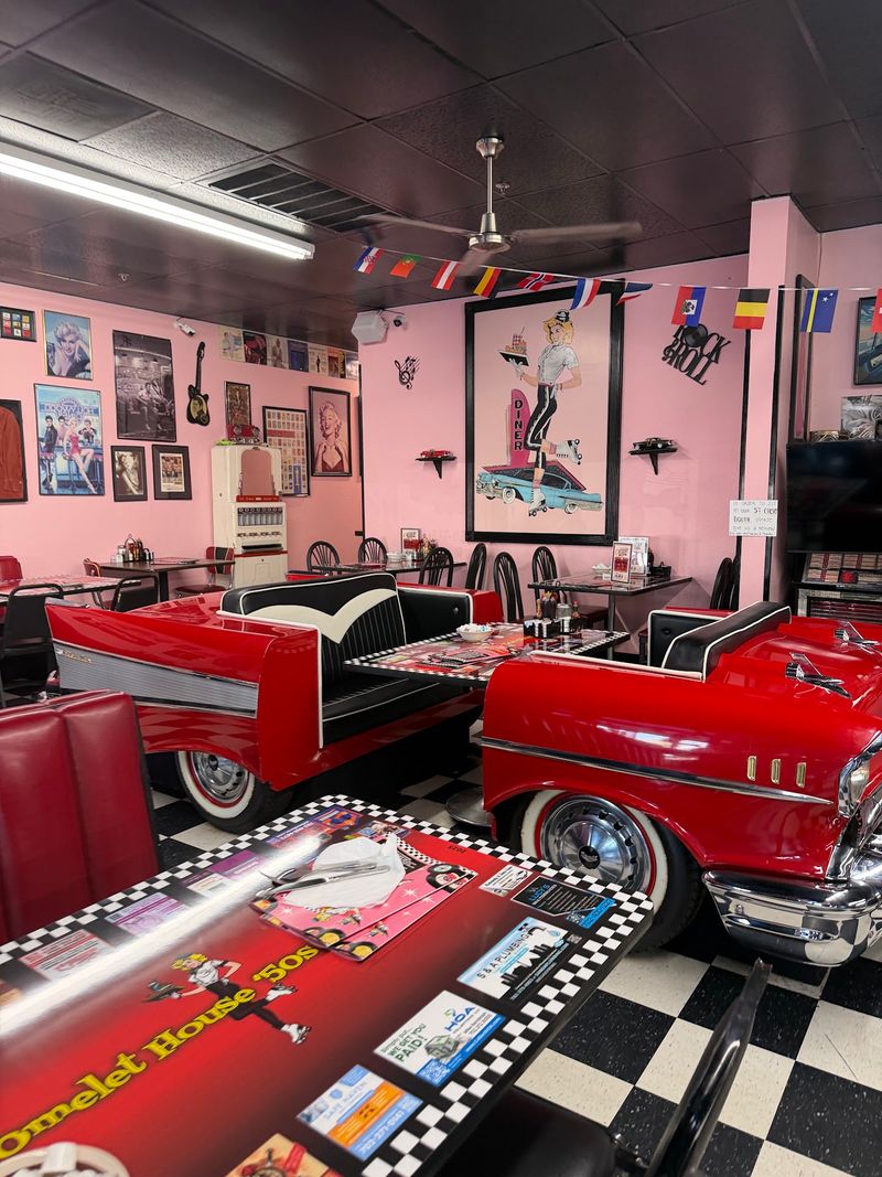 Oldies Music And A Jukebox Mood Oldies Music And A Jukebox Mood