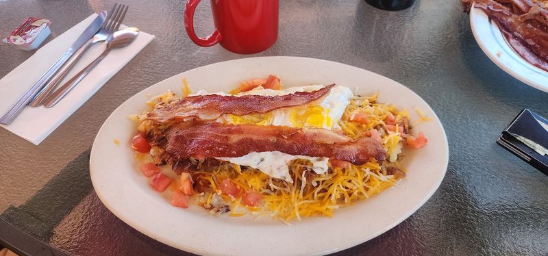 Omelettes, Hashes, and Made-to-Order Flexibility Omelettes, Hashes, and Made-to-Order Flexibility