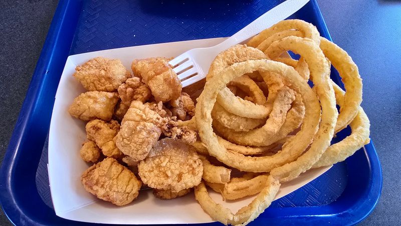 Onion Rings That Hold Up the Whole Platter Onion Rings That Hold Up the Whole Platter