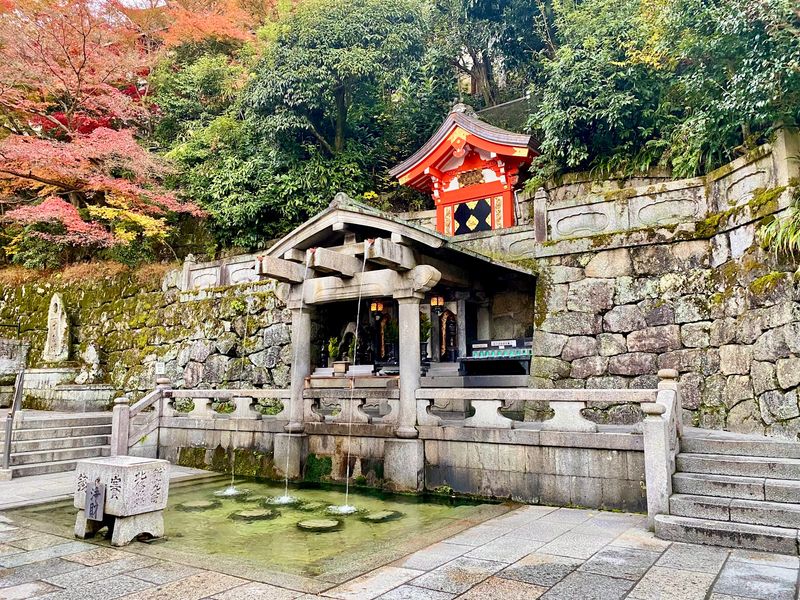Otowa Waterfall and Its Three Wishes Otowa Waterfall and Its Three Wishes